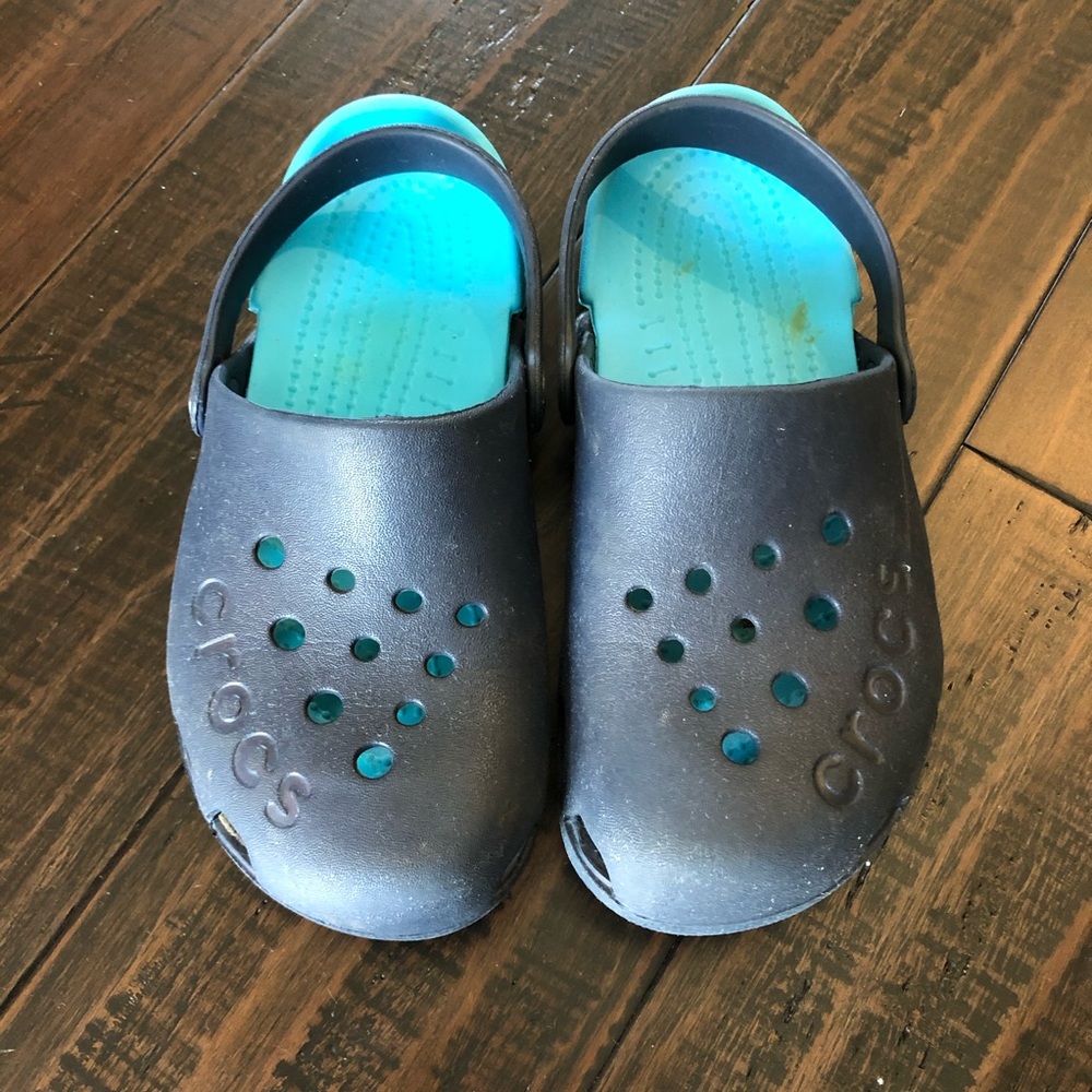 Navy/Light Blue Crocs